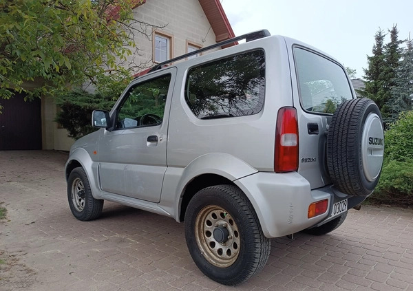 Suzuki Jimny cena 32900 przebieg: 154200, rok produkcji 2010 z Górowo Iławeckie małe 352